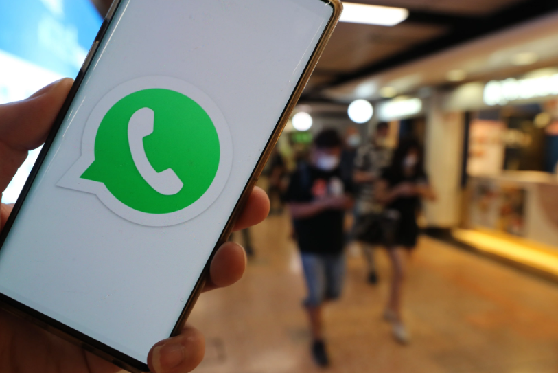 WhatsApp Page and Telegram Chinese Messaging Innovations: A Comparative Analysis of Quote and Reply Functions