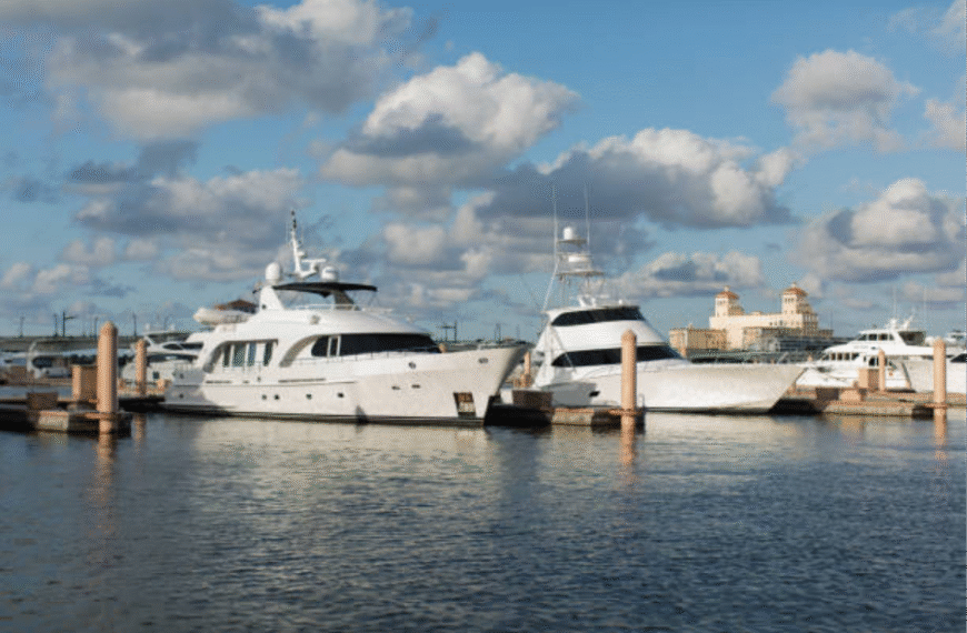 Finding the Best Used Boat Broker in Palm Beach 